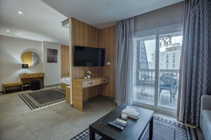 Room 15 of 71