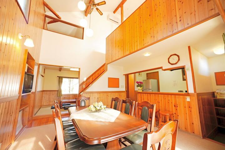Dining Photos