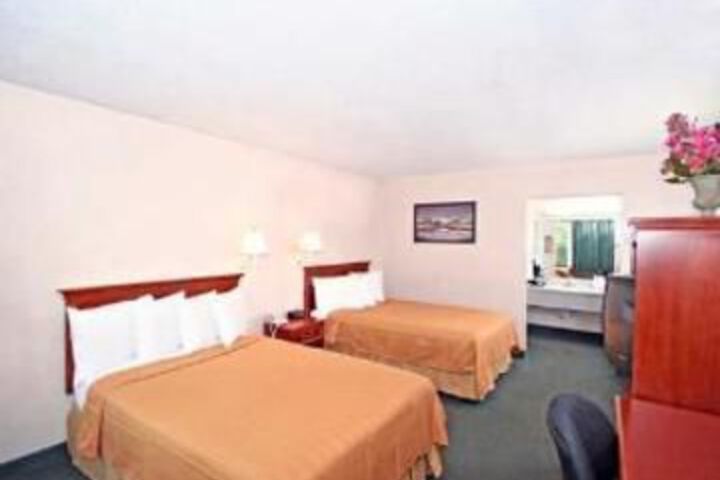 Suite 2 of 3