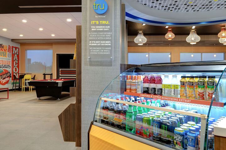 Snack bar