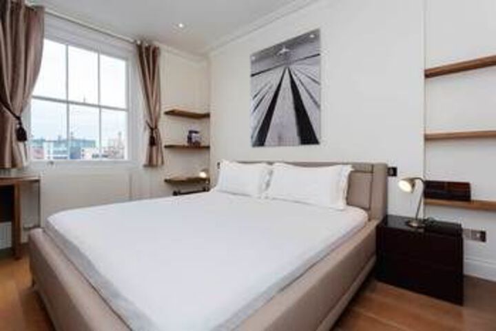 Room 10 of 20