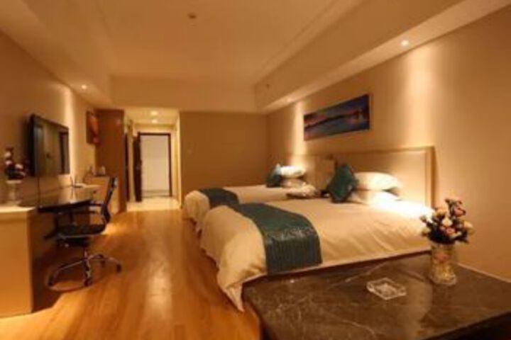 Room 11 of 21