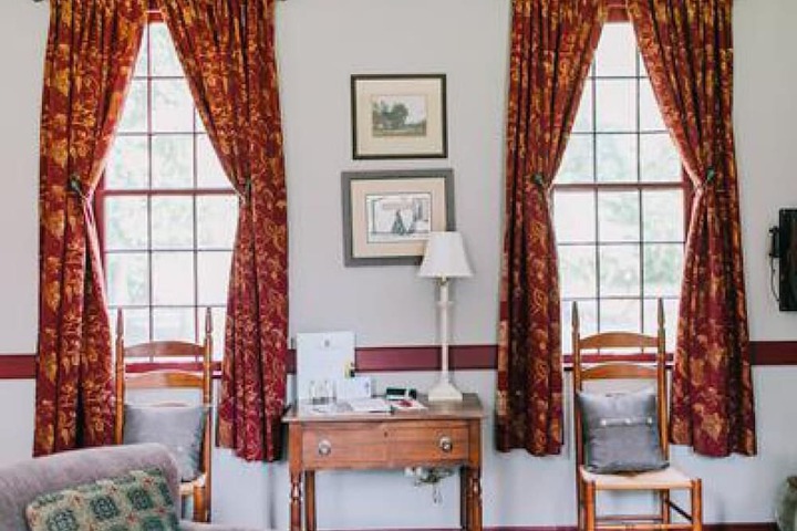 Room 28 of 156