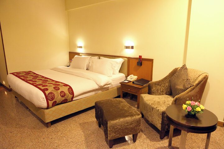 Room 11 of 49