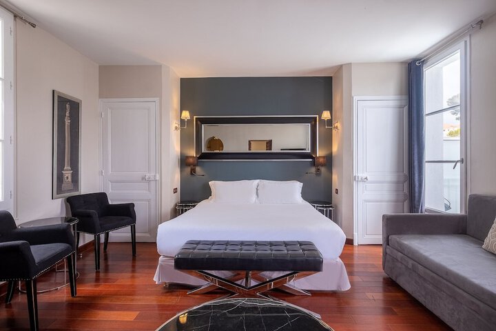Room 13 of 47