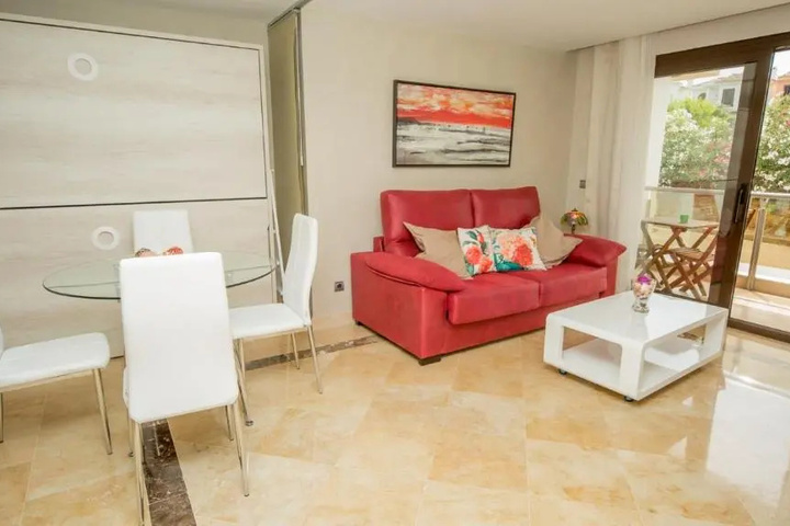 Room 2 of 15