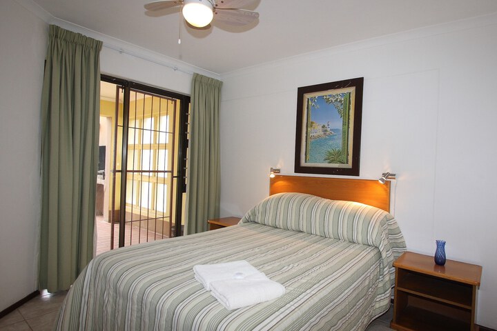 Room 2 of 11