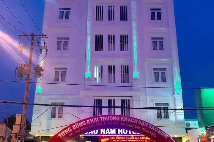 Exterior of Khách sạn SAO NAM