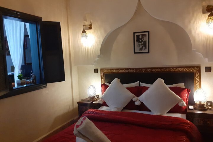 Room 52 of 104