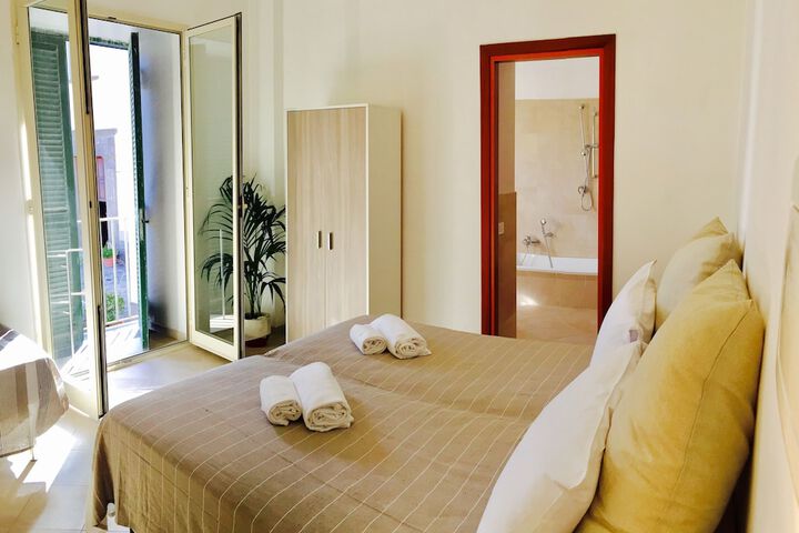 Room 6 of 40