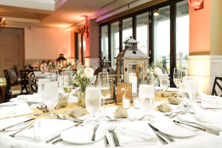 Ballroom/Hall 104 of 113