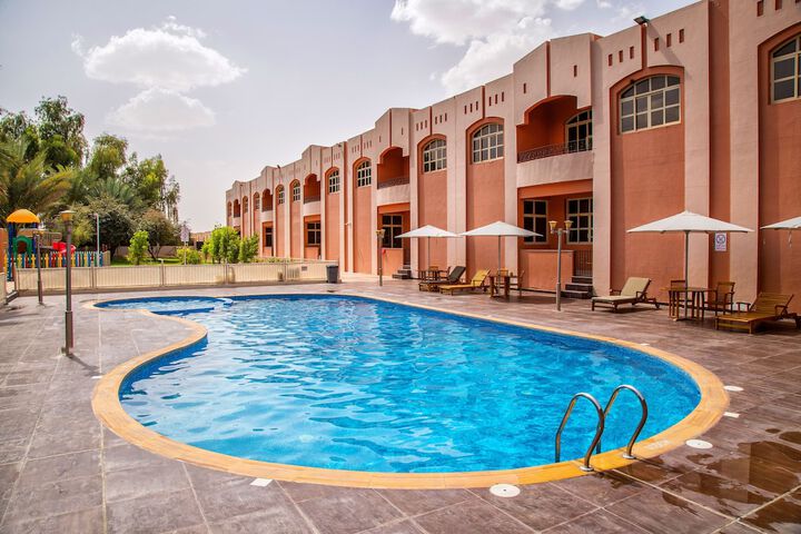 Pool 20 of 37