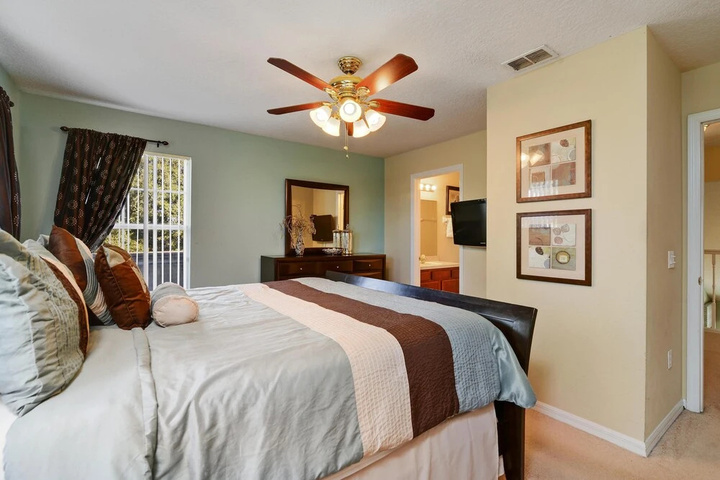 Room 7 of 20