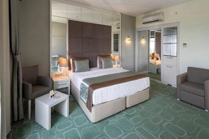 Room 41 of 201