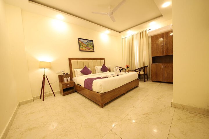 Room 12 of 49