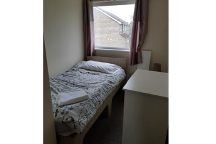 Room 27 of 35
