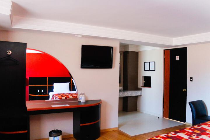 Room 4 of 15