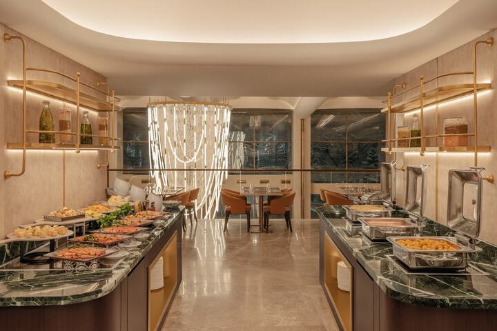 Dining 122 of 155