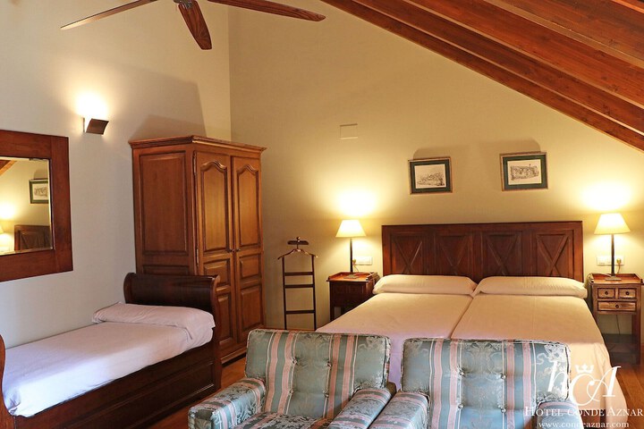 Room 12 of 39