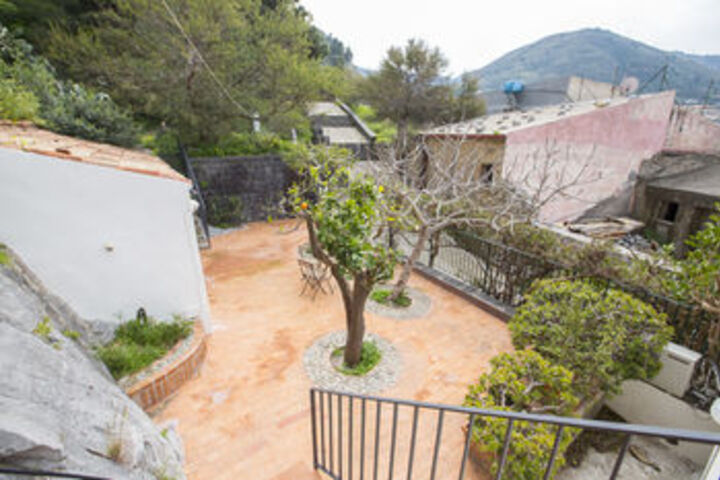 Terrace/Patio 33 of 37