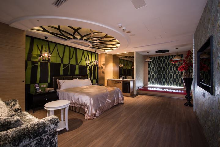 Room 46 of 113