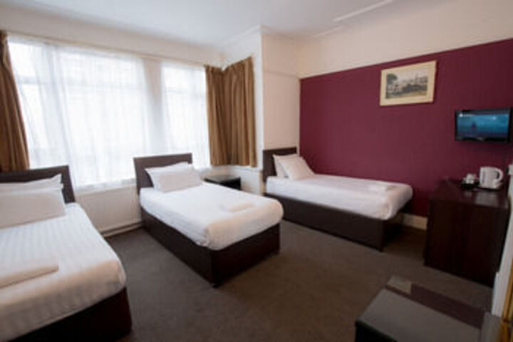 Room 21 of 28
