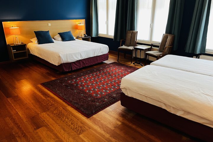 Room 27 of 44