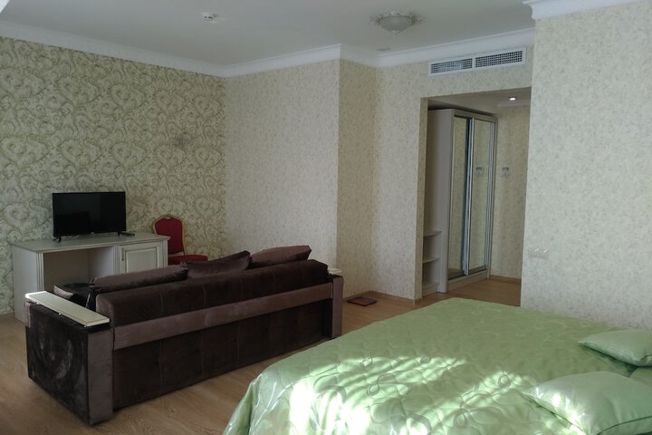 Room 15 of 47
