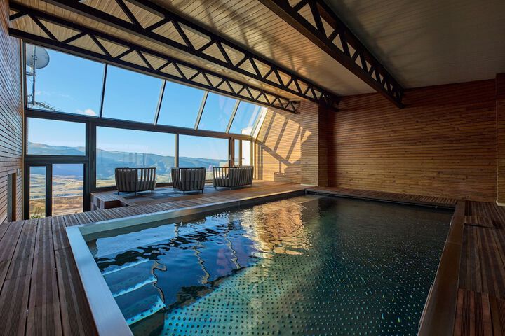 Pool 19 of 42