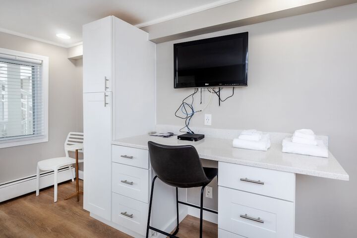 Room 62 of 108