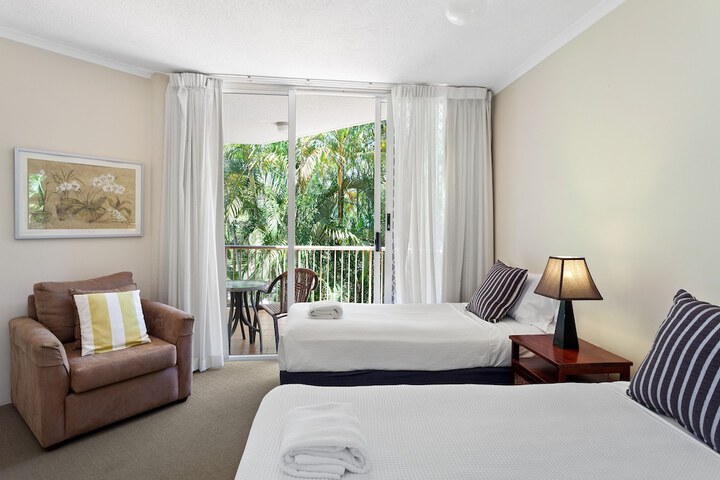 Room 27 of 150