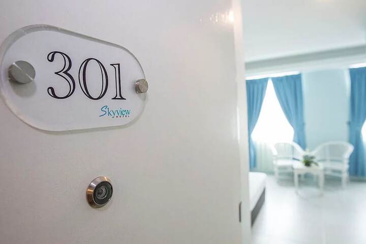 Room 3 of 14