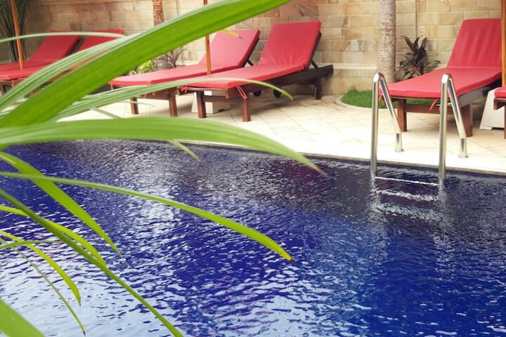 Pool 30 of 42