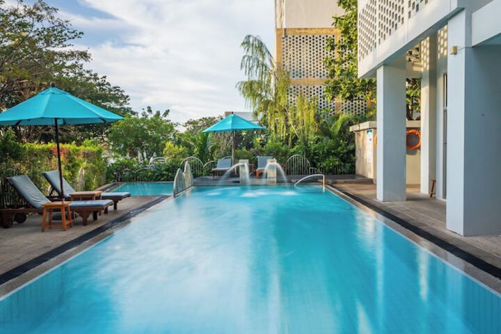Pool 56 of 81
