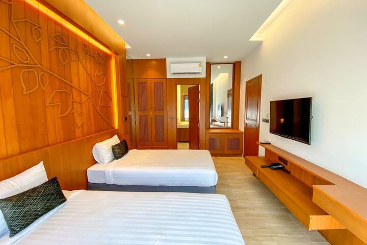 Room 13 of 132