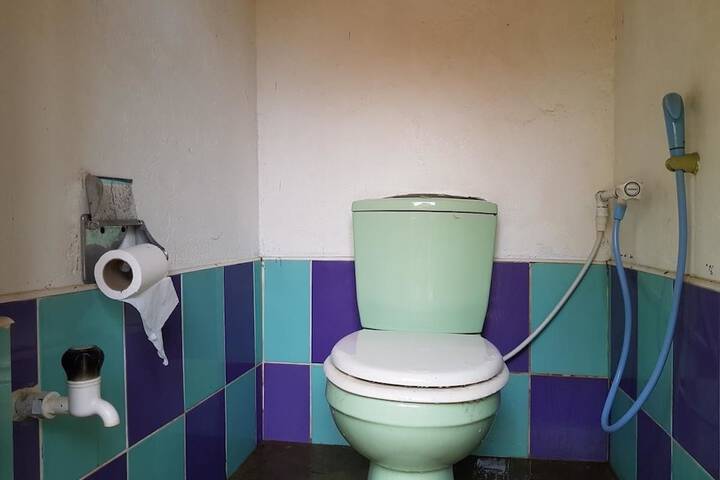 Room 8 of 24