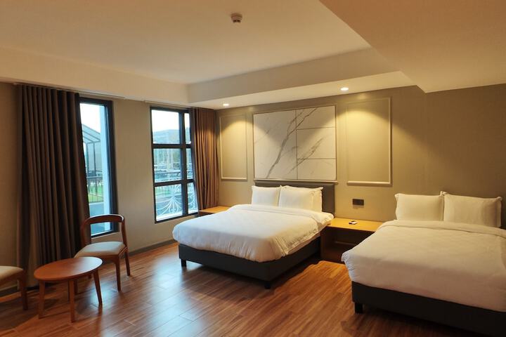 Room 13 of 54