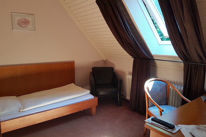 Room 26 of 68