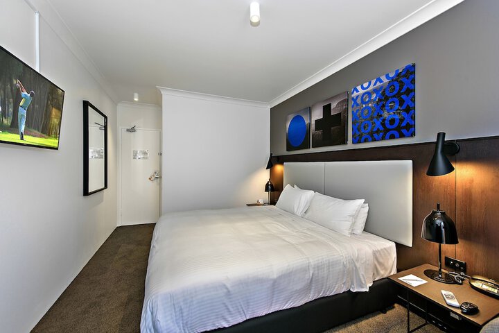 Room 17 of 29