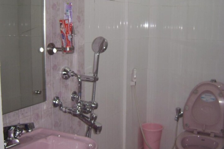 Room 14 of 24