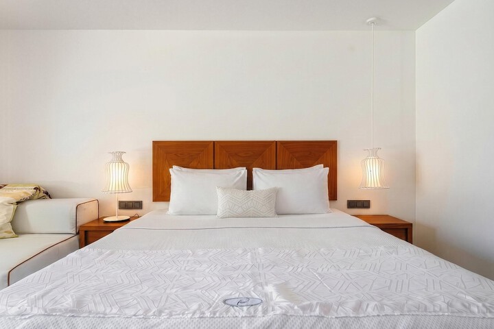 Room 47 of 189
