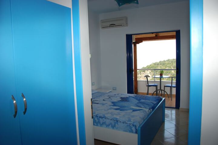 Room 40 of 109