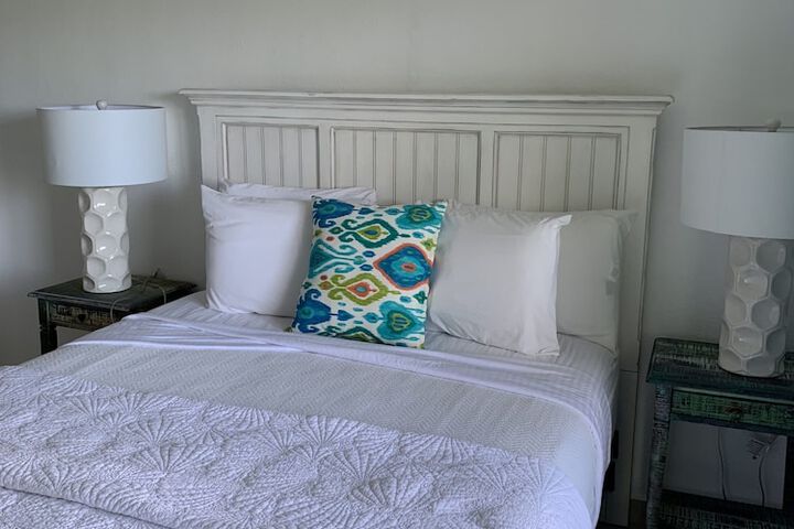 Room 3 of 51