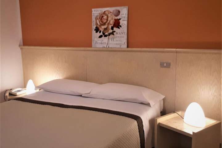 Room 15 of 43