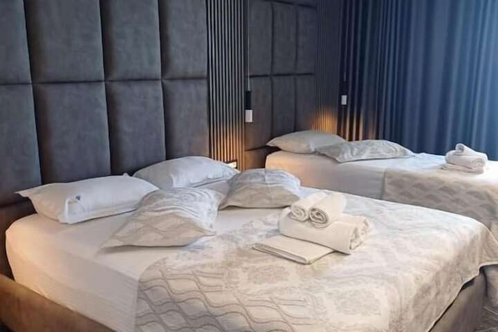 Room 42 of 109