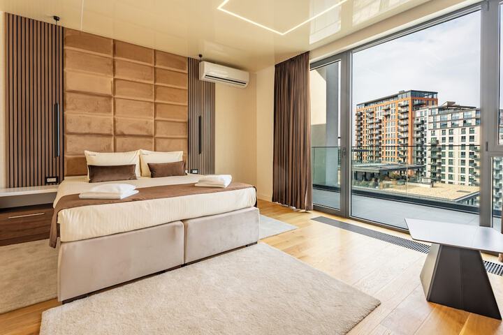 Room 12 of 29