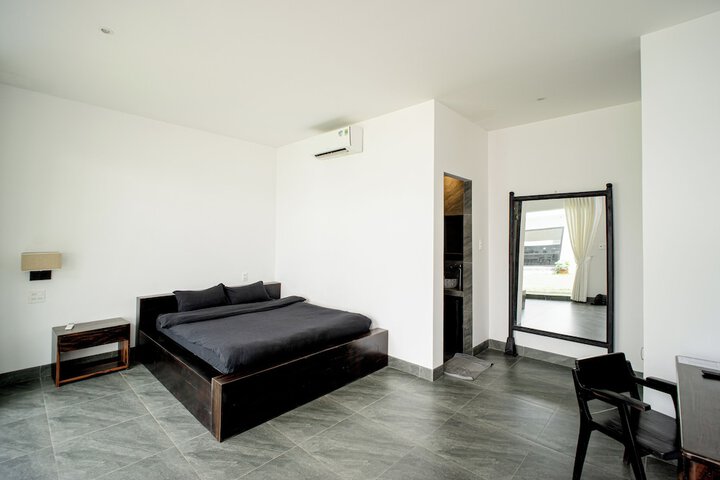Room 3 of 31