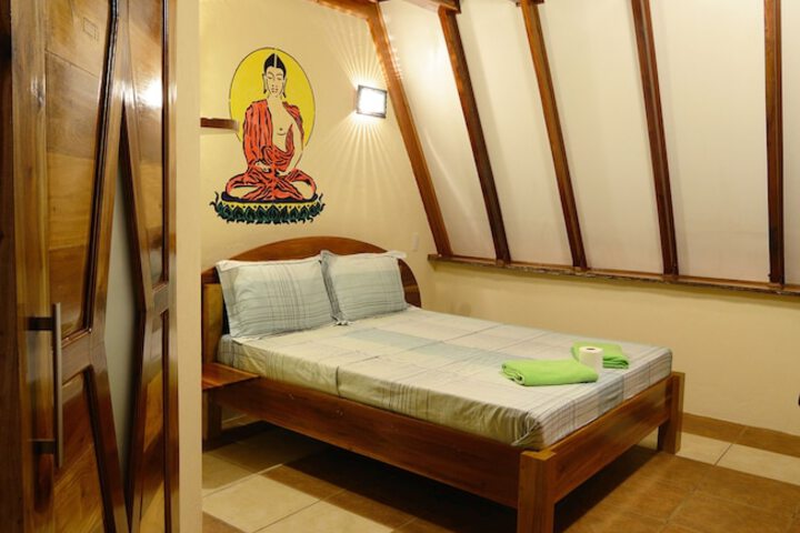 Room 9 of 67