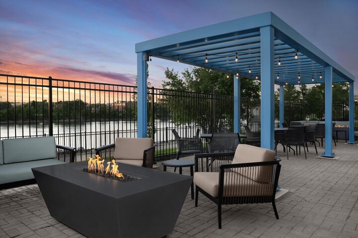 Terrace/Patio 37 of 38
