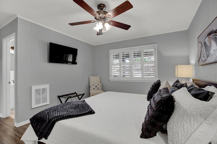 Room 11 of 41